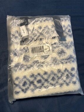 Victoria's Secret Blue & White Plush Patterned Duffle Bag